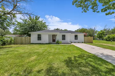 1522 Travis Street, Bellmead, TX 76705 - Photo 1