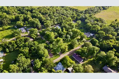 202 Elm Street, Roxton, TX 75477 - Photo 10