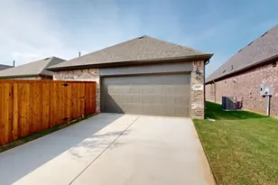 1009 Western Hls Dr, Crowley, TX 76036 - Photo 32