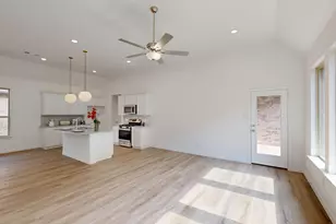 1009 Western Hls Dr, Crowley, TX 76036 - Photo 24