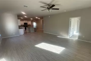 356 Lubbock Dr, Azle, TX 76020 - Photo 4