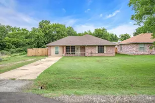 601 E North St, Wills Point, TX 75169 - Photo 2