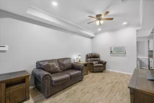 601 E North St, Wills Point, TX 75169 - Photo 6