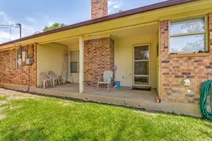 2605 Typhon Dr, Grand Prairie, TX 75052 - Photo 22