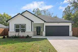 1520 Harris St, Gainesville, TX 76240 - Photo 2