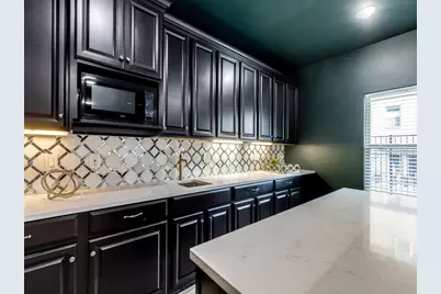 572 Hampshire Drive, Lewisville, TX 75067 - Photo 4