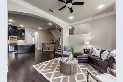 572 Hampshire Drive, Lewisville, TX 75067 - Photo 8