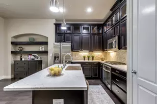 572 Hampshire Dr, Lewisville, TX 75067 - Photo 10