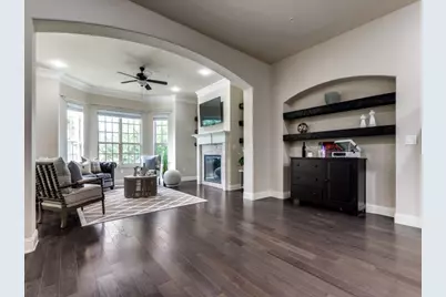 572 Hampshire Drive, Lewisville, TX 75067 - Photo 12