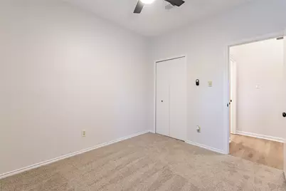 2203 Greenview Drive, Carrollton, TX 75010 - Photo 16