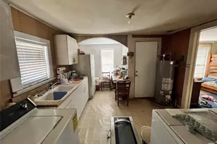 304 W Burnett, Calvert, TX 77837 - Photo 8