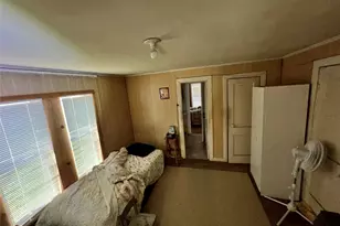 304 W Burnett, Calvert, TX 77837 - Photo 16