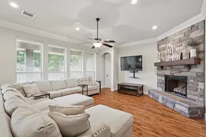 6902 Golf Green Drive, Arlington, TX 76001 - Photo 10