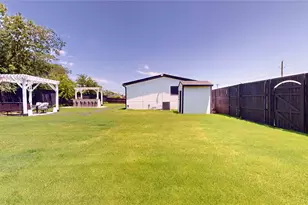 100 McDaniel Dr, Little Elm, TX 75068 - Photo 30