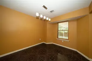1825 E Shore Dr, Dallas, TX 75217 - Photo 16