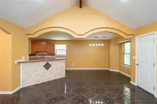 1825 E Shore Dr, Dallas, TX 75217 - Photo 10