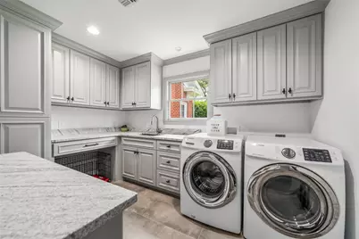 2825 Lake Air Drive, Waco, TX 76710 - Photo 8