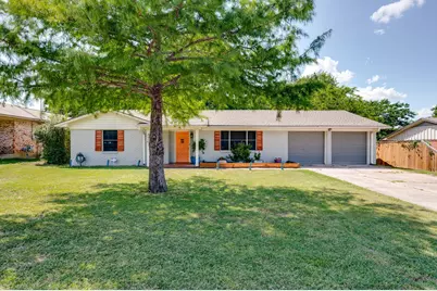 1409 E Sherman Drive, Denton, TX 76209 - Photo 1