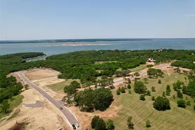63 S Cresent Drive, Pottsboro, TX 75076 - Photo 2