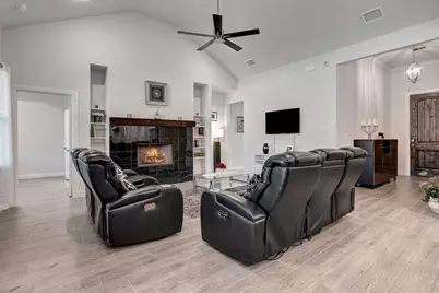 237 Gardenia Drive, Azle, TX 76020 - Photo 8