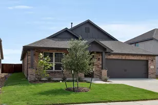1331 Burgess St, Royse City, TX 75189 - Photo 2