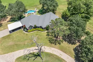 6217 County Rd 304, Grandview, TX 76050 - Photo 26