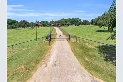 6217 County Road 304, Grandview, TX 76050 - Photo 22