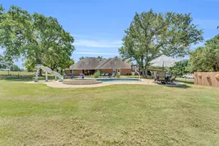 6217 County Rd 304, Grandview, TX 76050 - Photo 20
