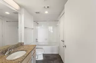 2502 Live Oak St, Dallas, TX 75204 - Photo 16