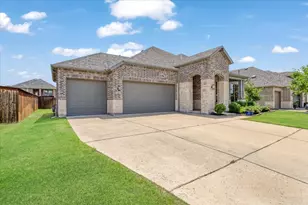 3806 Deer Point Dr, Denison, TX 75020 - Photo 2