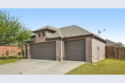 36 Heron Drive, Sanger, TX 76266 - Photo 2