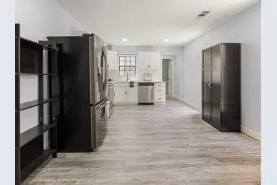 316 S Sargent Street, Fort Worth, TX 76103 - Photo 6