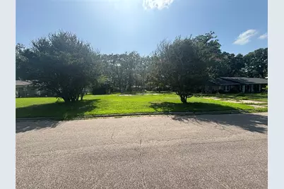 130 45th Street SW, Paris, TX 75460 - Photo 1