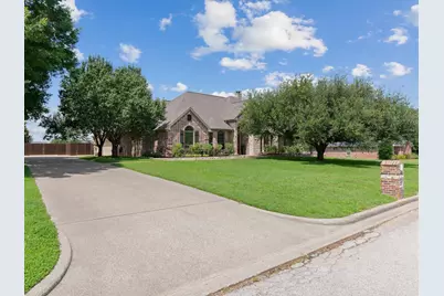 225 Chester Drive, Canton, TX 75103 - Photo 2