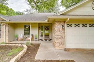 115 Pleasant Oaks Ln, Springtown, TX 76082 - Photo 1