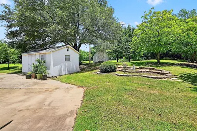 2107 Meadows Circle, Sherman, TX 75092 - Photo 28