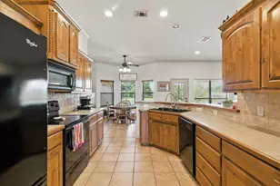 153 Star Point Ln, Weatherford, TX 76088 - Photo 10