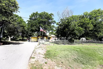 1561 Fm 1816, Bowie, TX 76230 - Photo 2