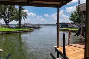 301 Lake Front Dr, Mabank, TX 75156 - Photo 4