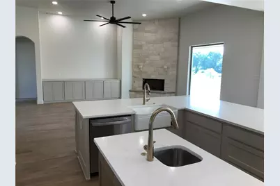 1009 Old Oaks Court, Weatherford, TX 76087 - Photo 6