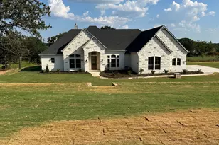 1009 Old Oaks Ct, Weatherford, TX 76087 - Photo 1