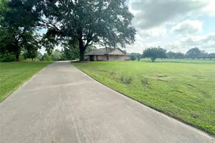 355 Co Rd 4805, Winnsboro, TX 75494 - Photo 2