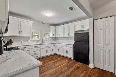 25 W Parnell Street, Denison, TX 75020 - Photo 6