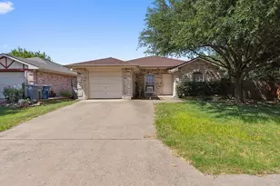636 Yarrow Cir, Dallas, TX 75217 - Photo 1