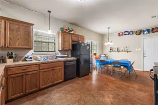 200 Garden Dr, Waco, TX 76706 - Photo 6