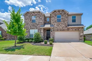 1008 Water Garden Cir, Little Elm, TX 75068 - Photo 2