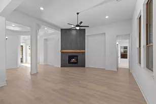 905 Mumms Fld Dr, Fort Worth, TX 76247 - Photo 12