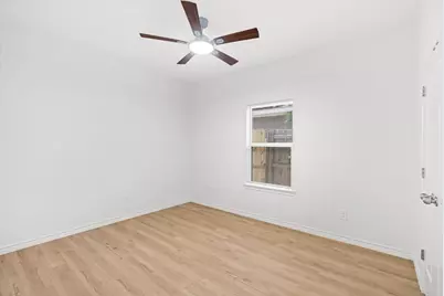 301 Henry Street, Waxahachie, TX 75165 - Photo 24