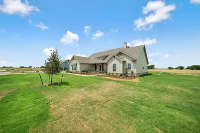 2325 Quartz Street, Krum, TX 76249 - Photo 4