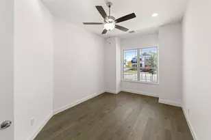 3917 Windmere Dr, Rowlett, TX 75088 - Photo 4